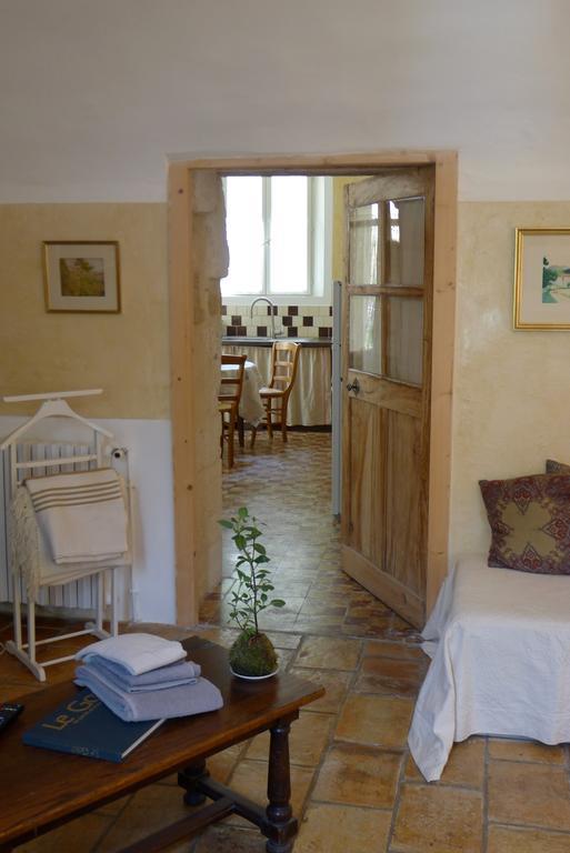 Gîtes la Tarente Montfrin Habitación foto