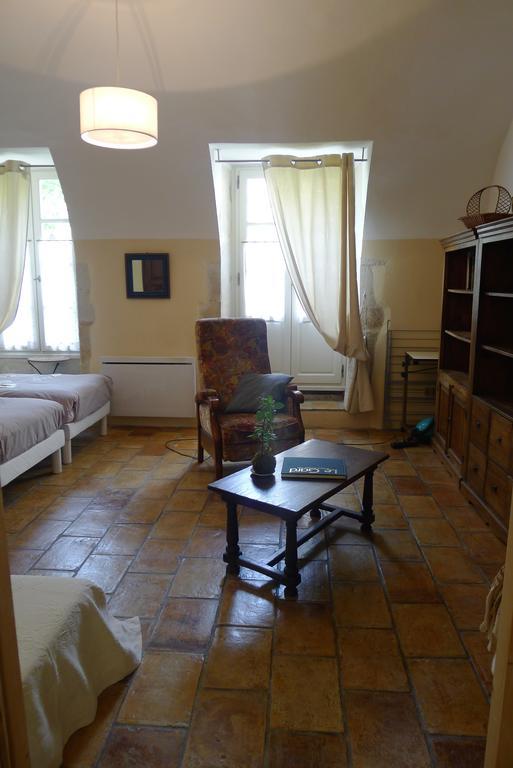 Gîtes la Tarente Montfrin Habitación foto