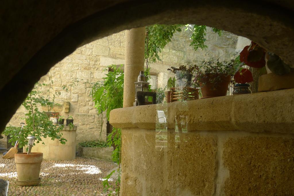 Gîtes la Tarente Montfrin Habitación foto