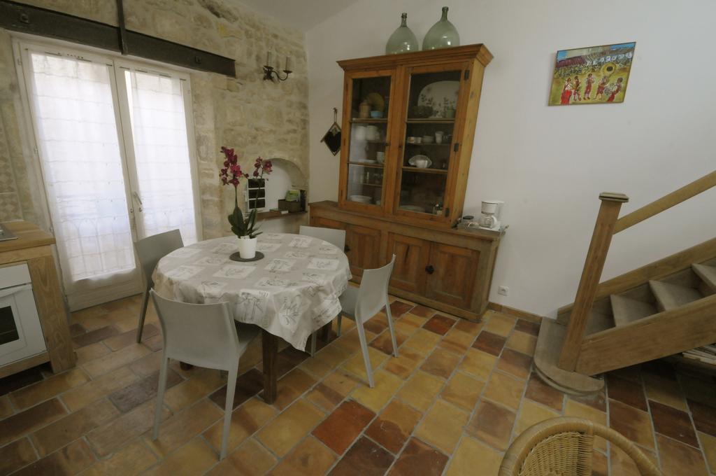 Gîtes la Tarente Montfrin Habitación foto