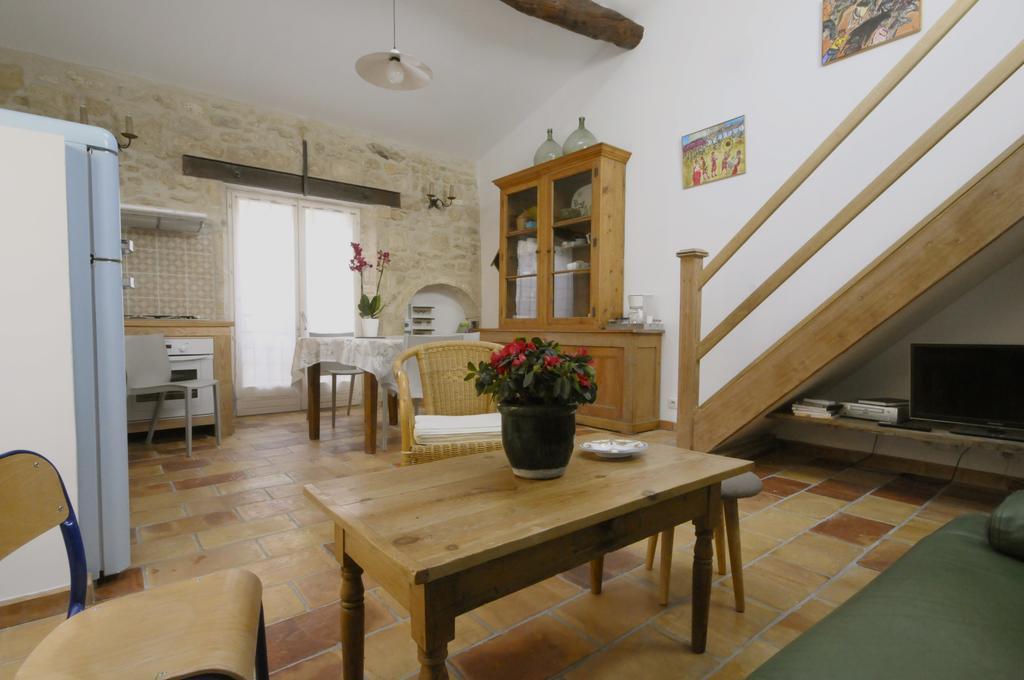 Gîtes la Tarente Montfrin Habitación foto